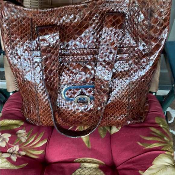 Guess Handbags - Guess tote bag